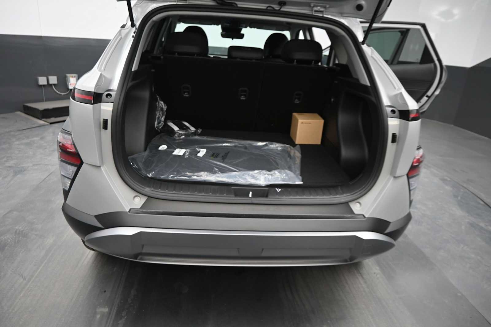 New 2026 Hyundai Kona SEL Premium AWD/4WD image 14