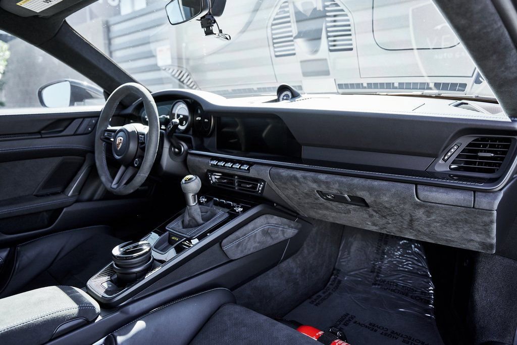 Used 2024 Porsche 911 GT3 image 38