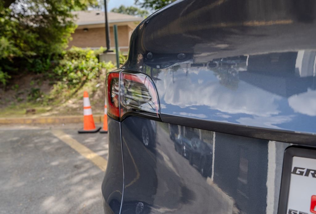 Used 2023 Tesla Model Y Long Range image 26