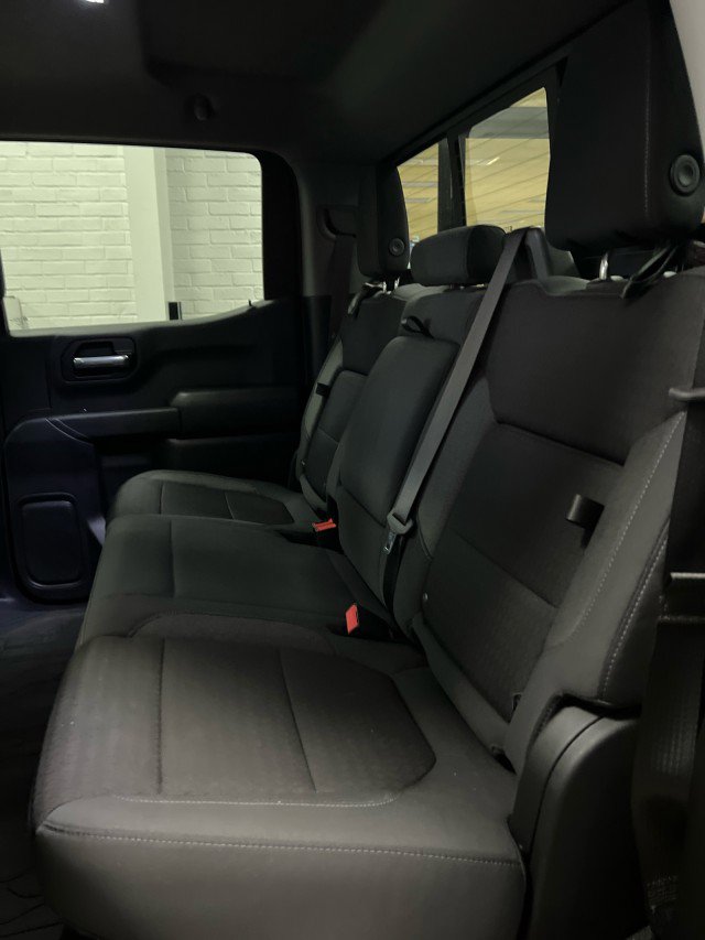 Used 2021 Chevrolet Silverado 1500 LT w/ Convenience Package II image 9