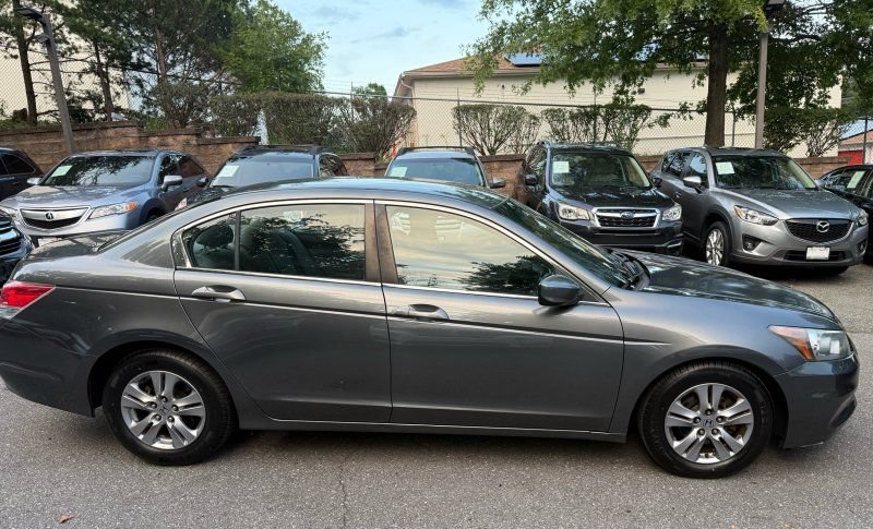 Used 2012 Honda Accord LX image 8