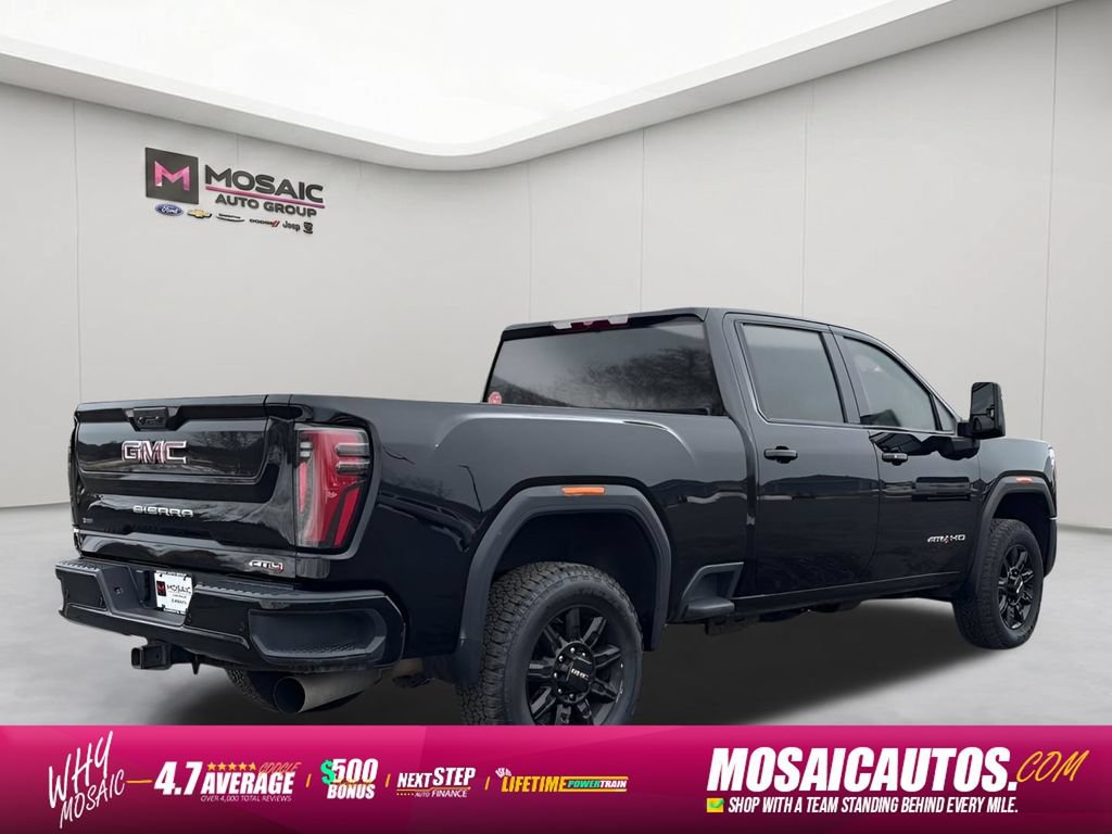 Used 2025 GMC Sierra 2500 AT4 AWD/4WD image 3