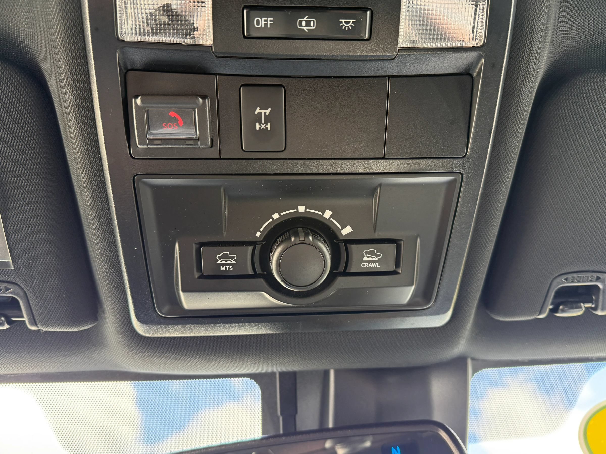 Used 2020 Toyota Tacoma TRD Off-Road w/ Technology Package AWD/4WD image 29