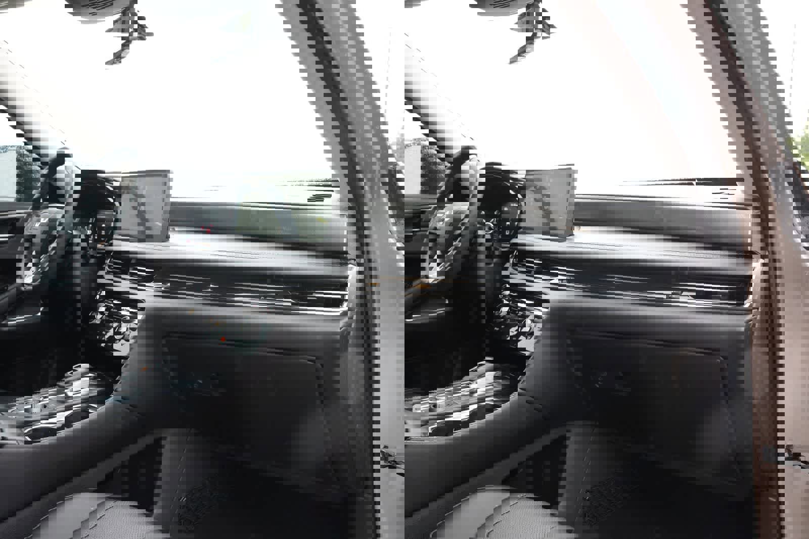 Used 2024 INFINITI QX60 Luxe w/ Vision Package FWD image 25