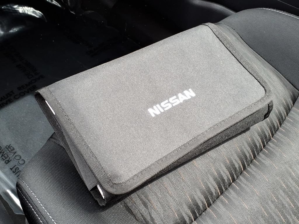 Used 2019 Nissan Rogue S AWD/4WD image 28