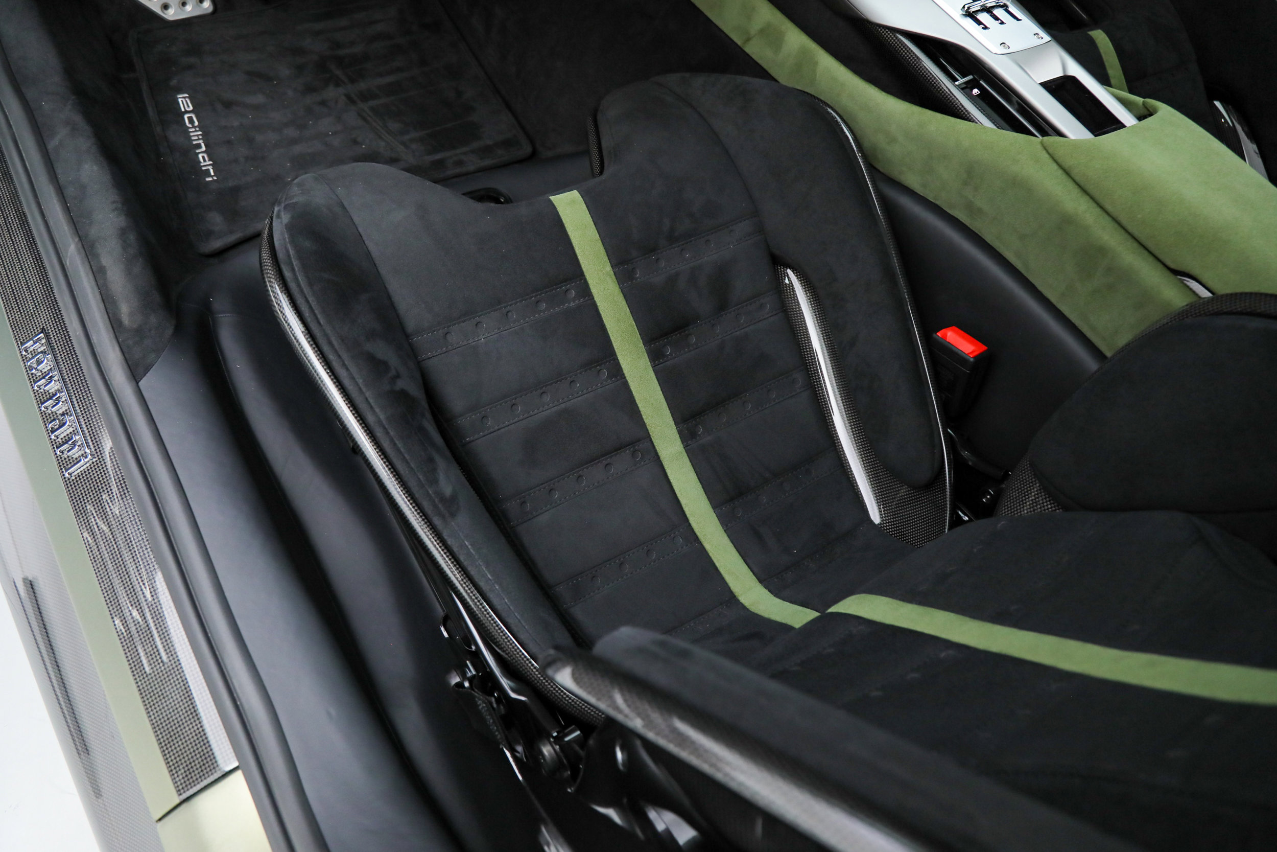 Certified 2025 Ferrari 12Cilindri image 33