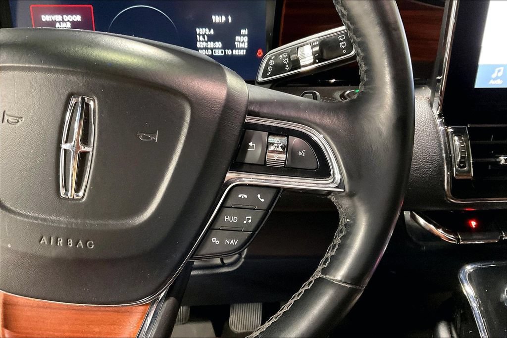 Used 2018 Lincoln Navigator Reserve w/ Technology Package AWD/4WD image 26