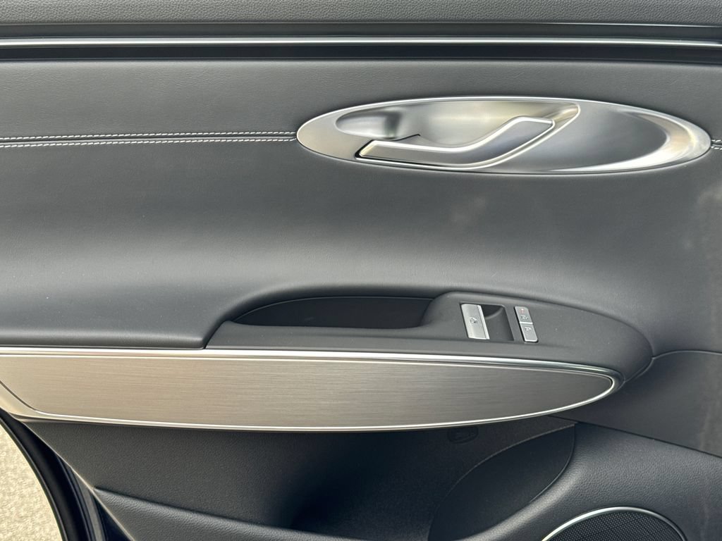 New 2026 Genesis GV70 2.5T Select AWD/4WD image 22