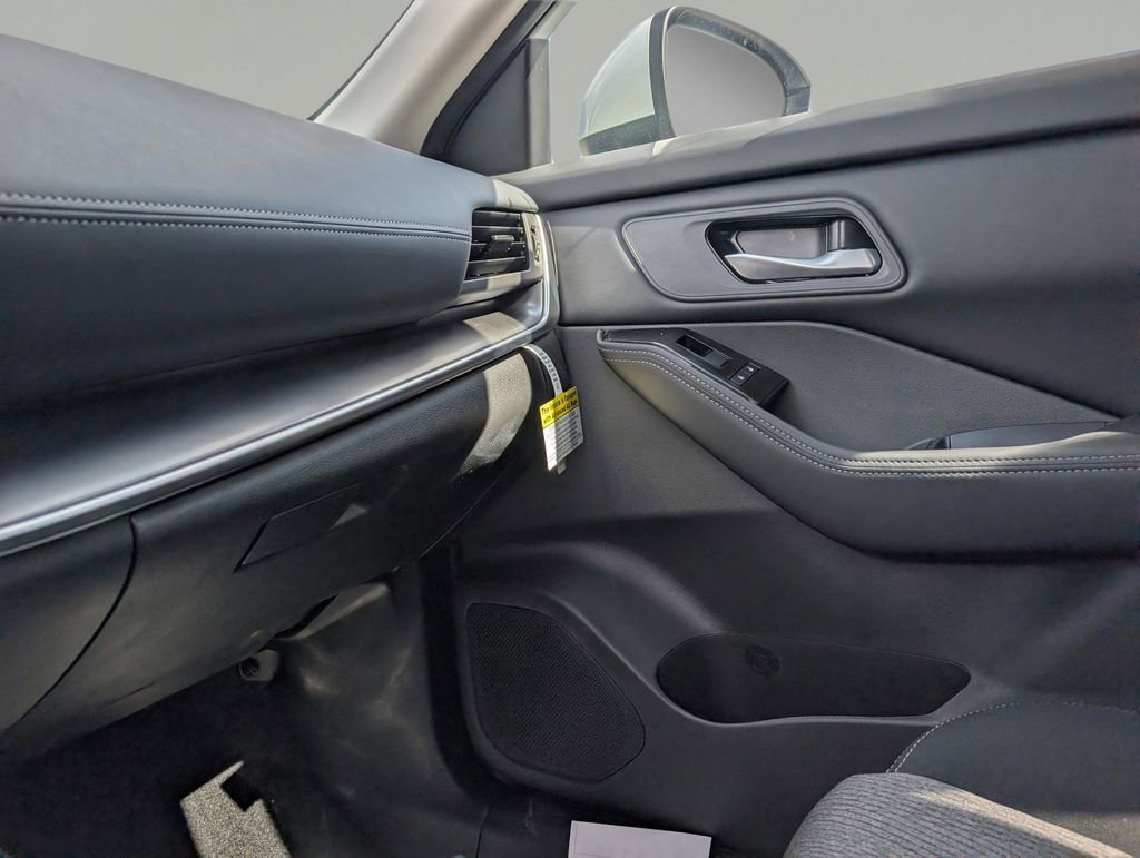 New 2026 Nissan Rogue SV image 28