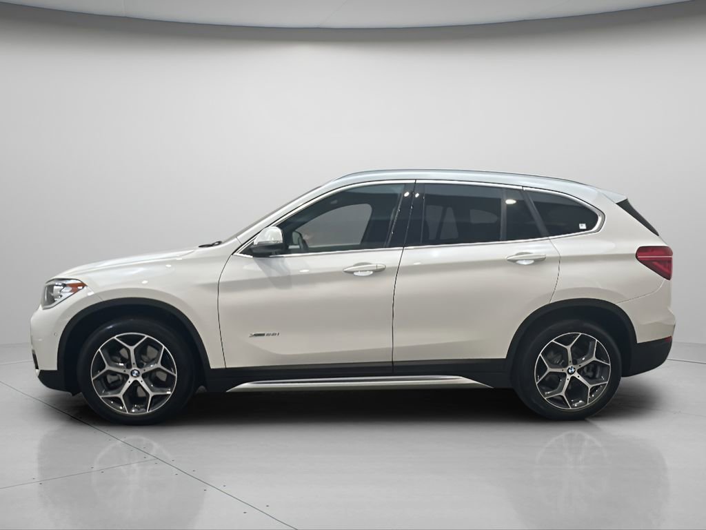 Used 2018 BMW X1 xDrive28i image 2