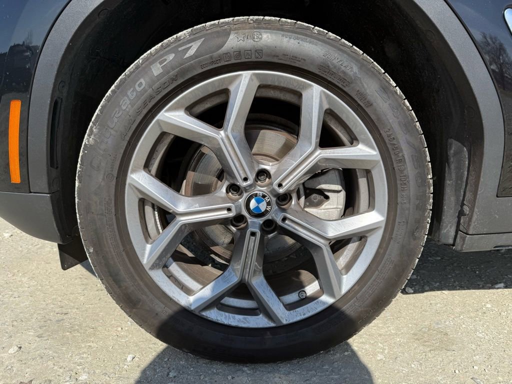 Used 2025 BMW X4 xDrive30i image 15