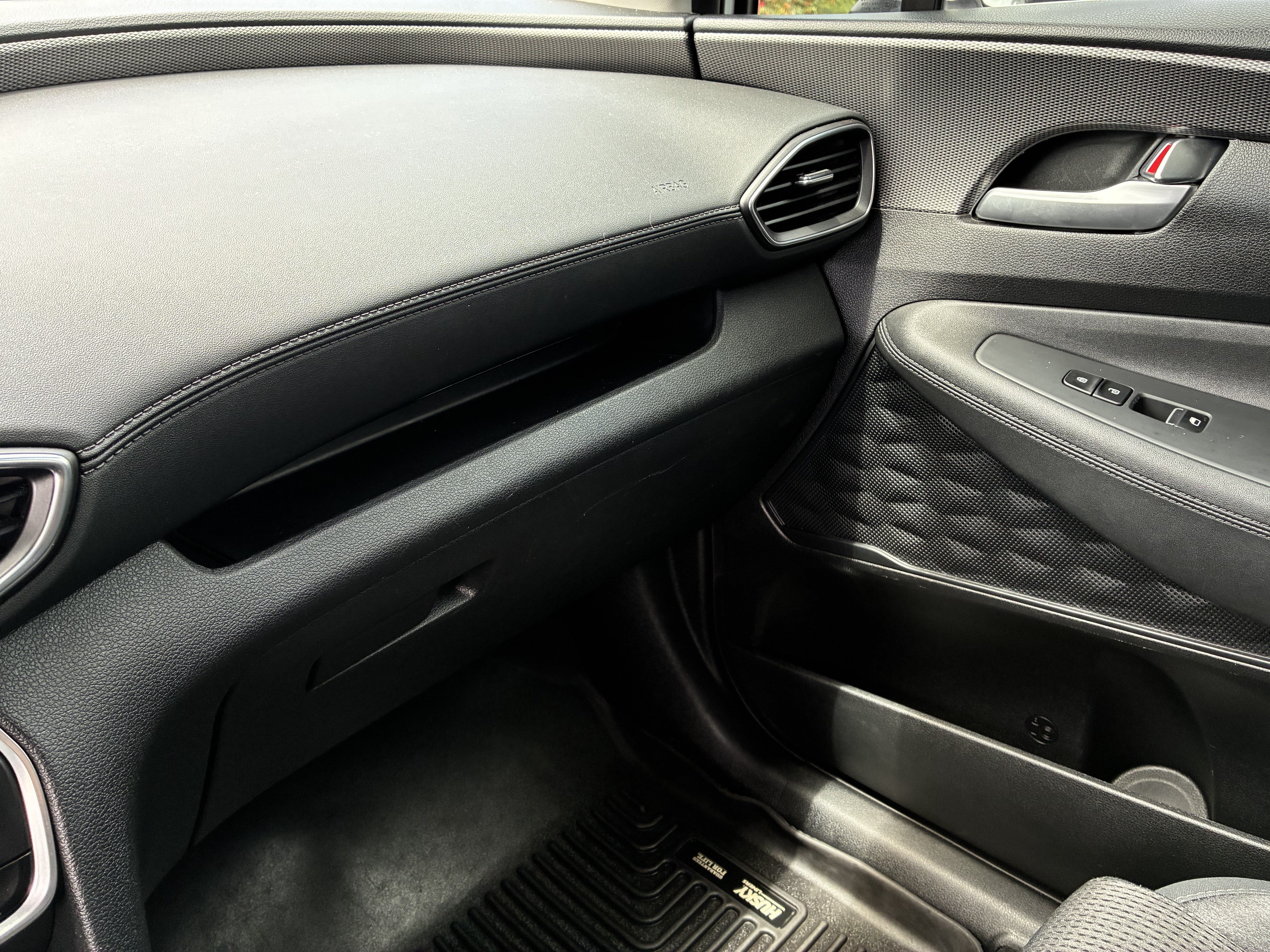 Used 2019 Hyundai Santa Fe SE FWD image 33