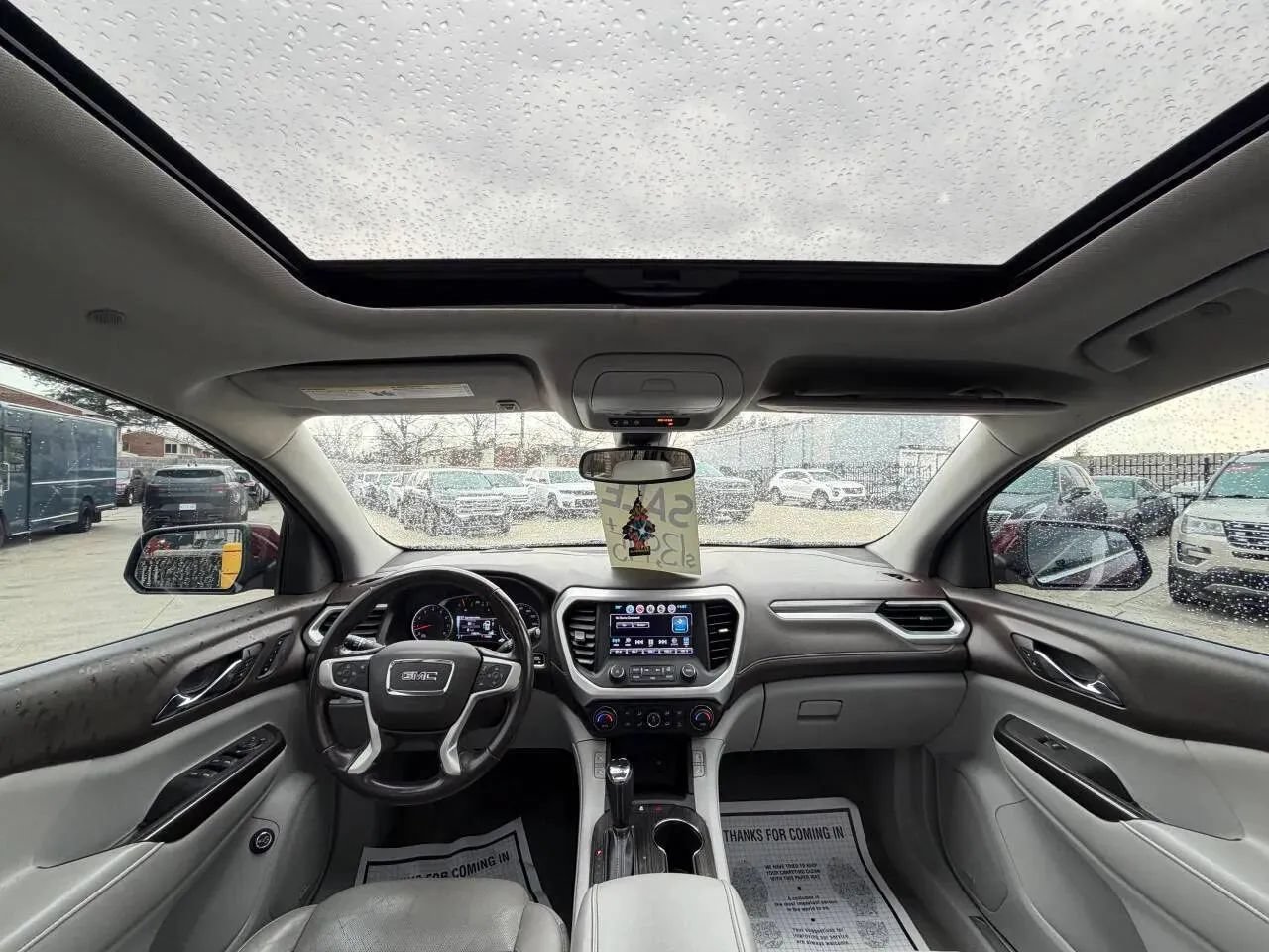 Used 2018 GMC Acadia SLT w/ LPO, Black Accent Package AWD/4WD image 13