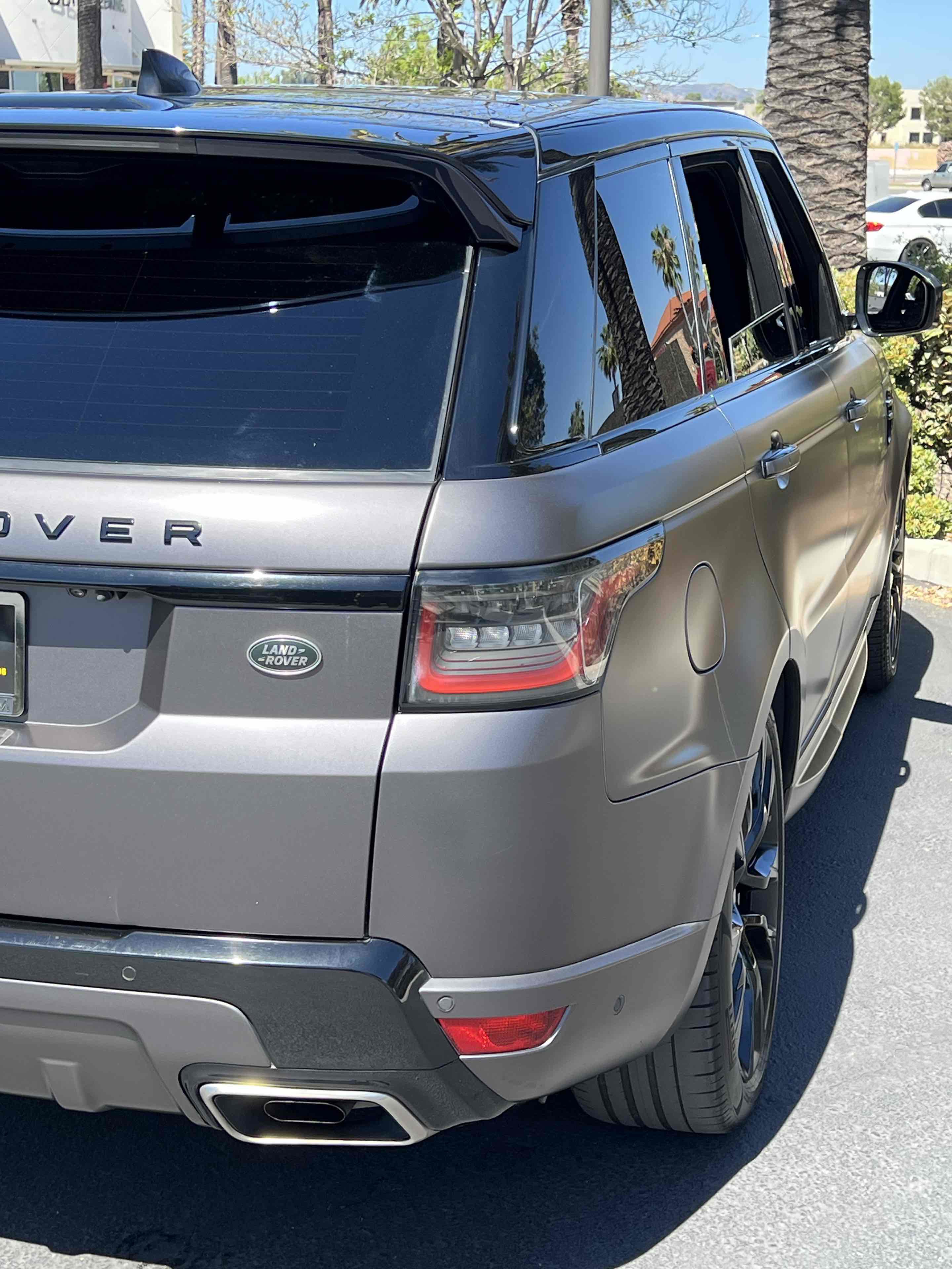 Used 2020 Land Rover Range Rover Sport HST image 56