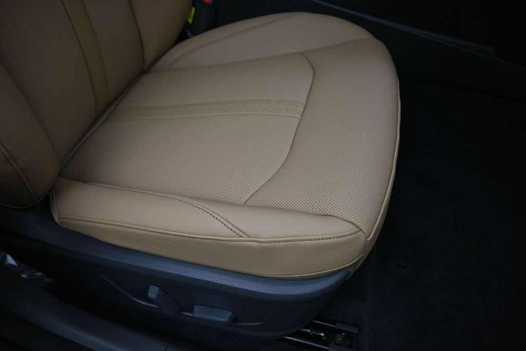 New 2026 Hyundai Sonata Limited FWD image 12