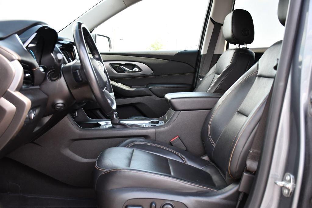 Used 2021 Chevrolet Traverse Premier w/ LPO, Floor Liner Package AWD/4WD image 18