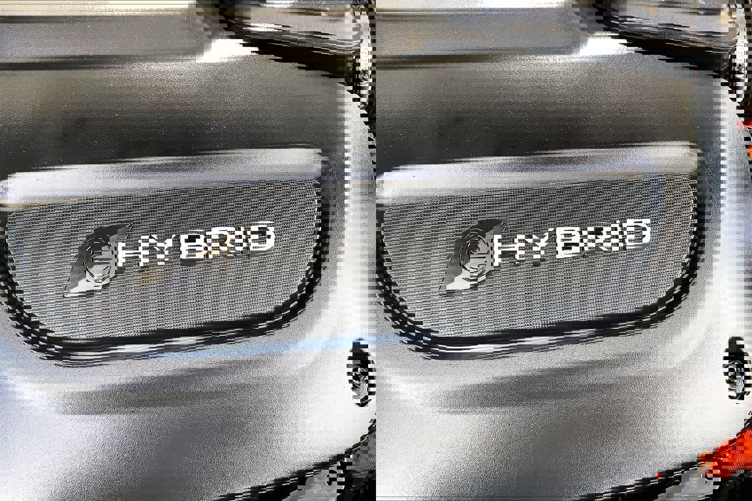 Used 2023 Chrysler Pacifica Touring-L image 31