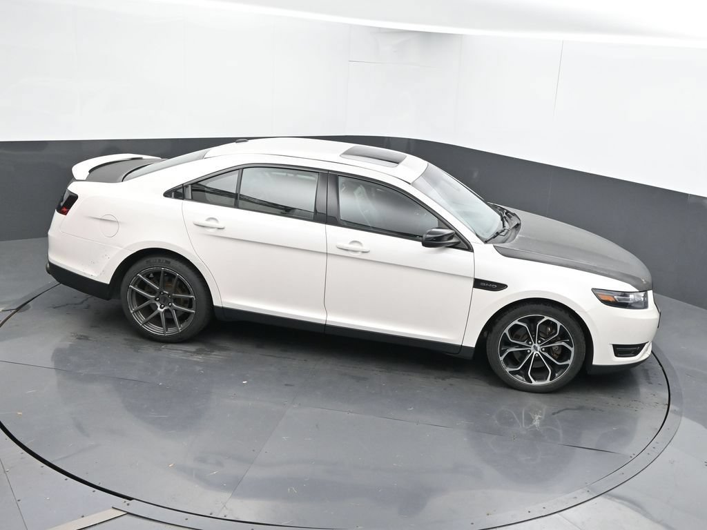 Used 2017 Ford Taurus SHO AWD/4WD image 36