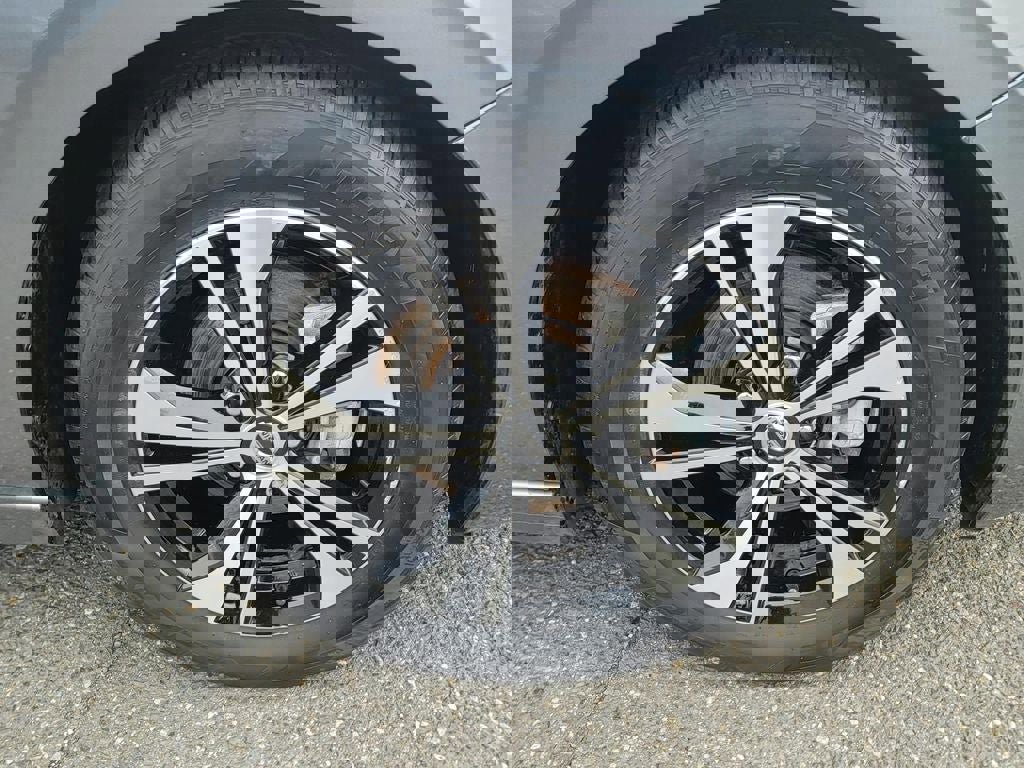 Certified 2022 Nissan Sentra SV w/ Trunk Package image 7