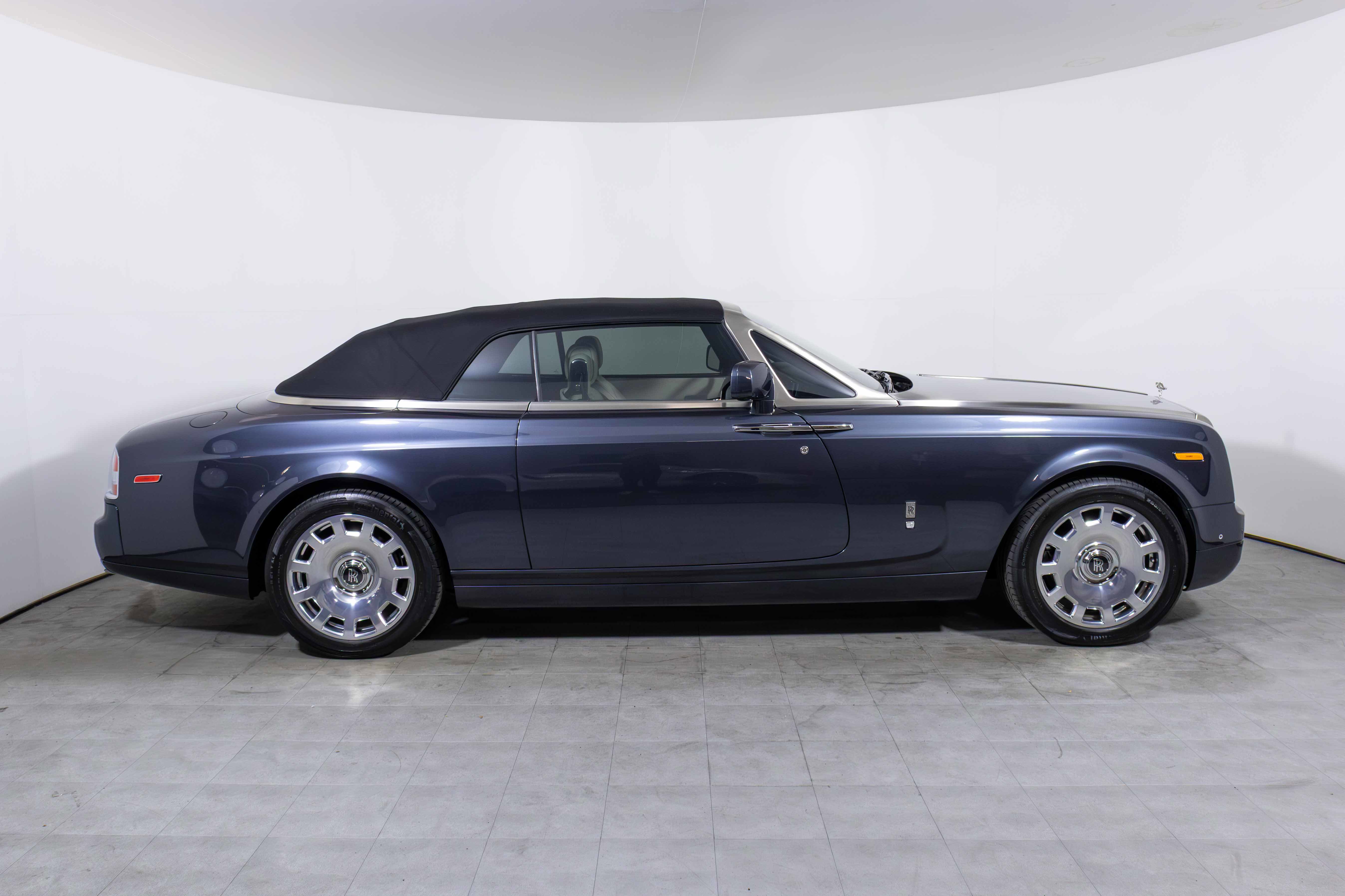 Used 2013 Rolls-Royce Phantom Drophead Coupe image 12