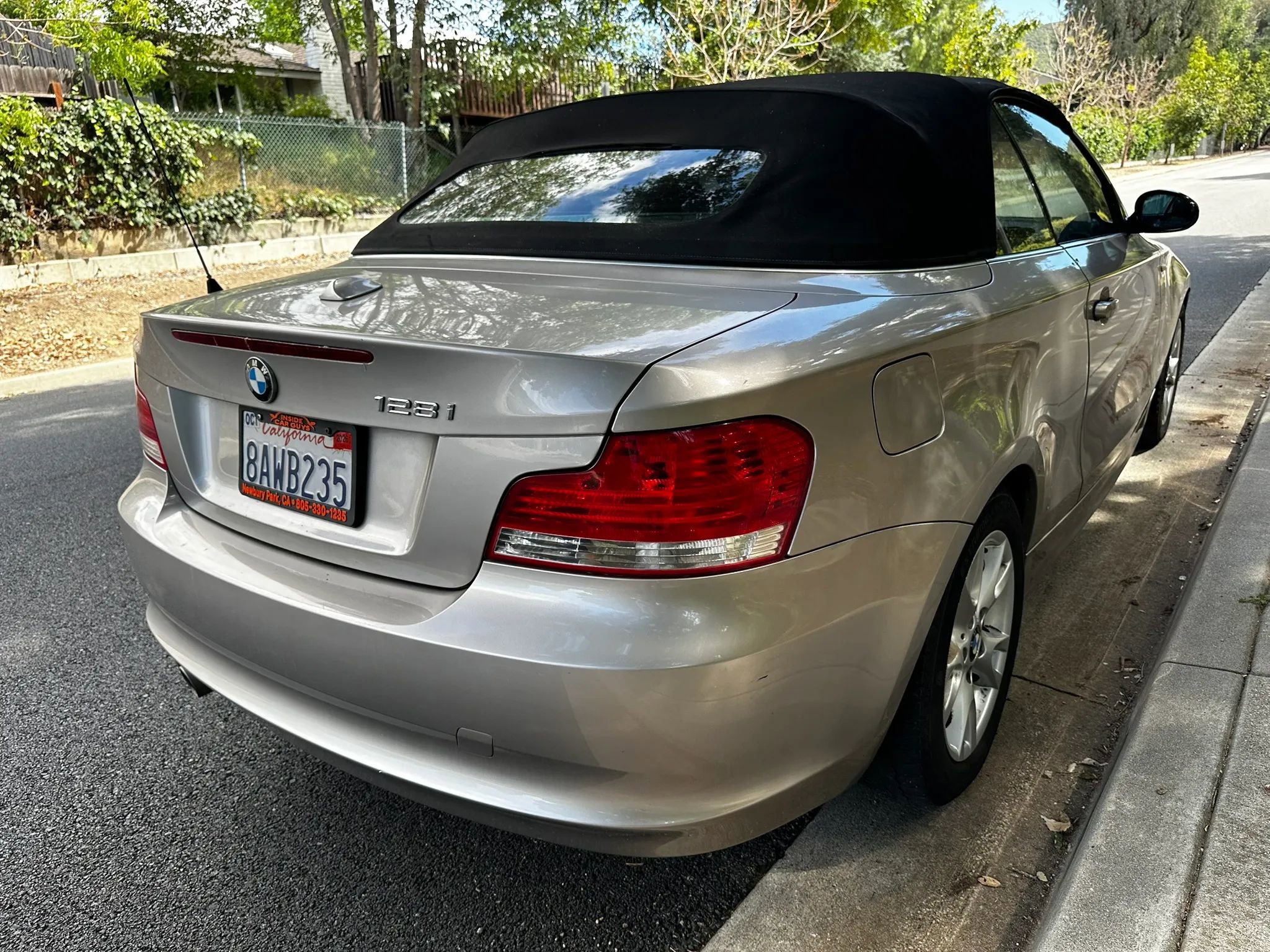 Used 2009 BMW 128i Convertible image 27