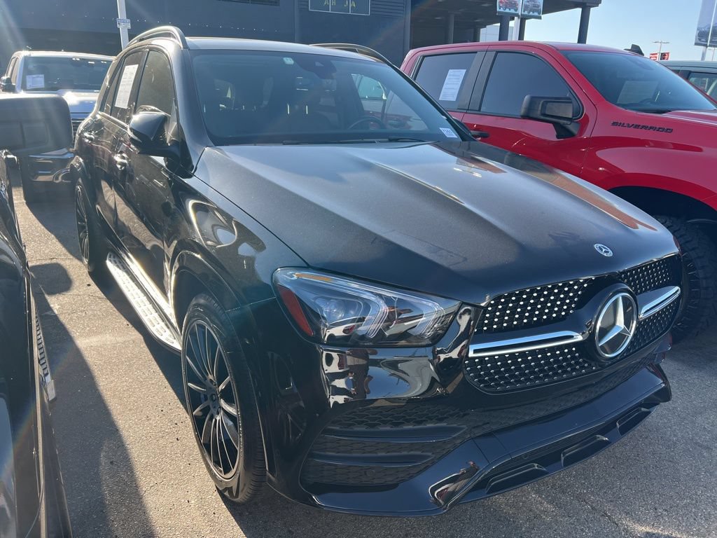 Used 2022 Mercedes-Benz GLE 350 4MATIC w/ AMG Line Exterior image 2