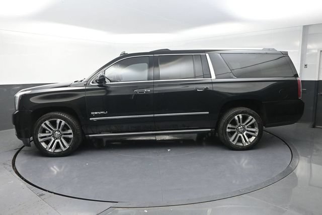 Used 2019 GMC Yukon XL Denali w/ Denali Ultimate Package AWD/4WD image 4
