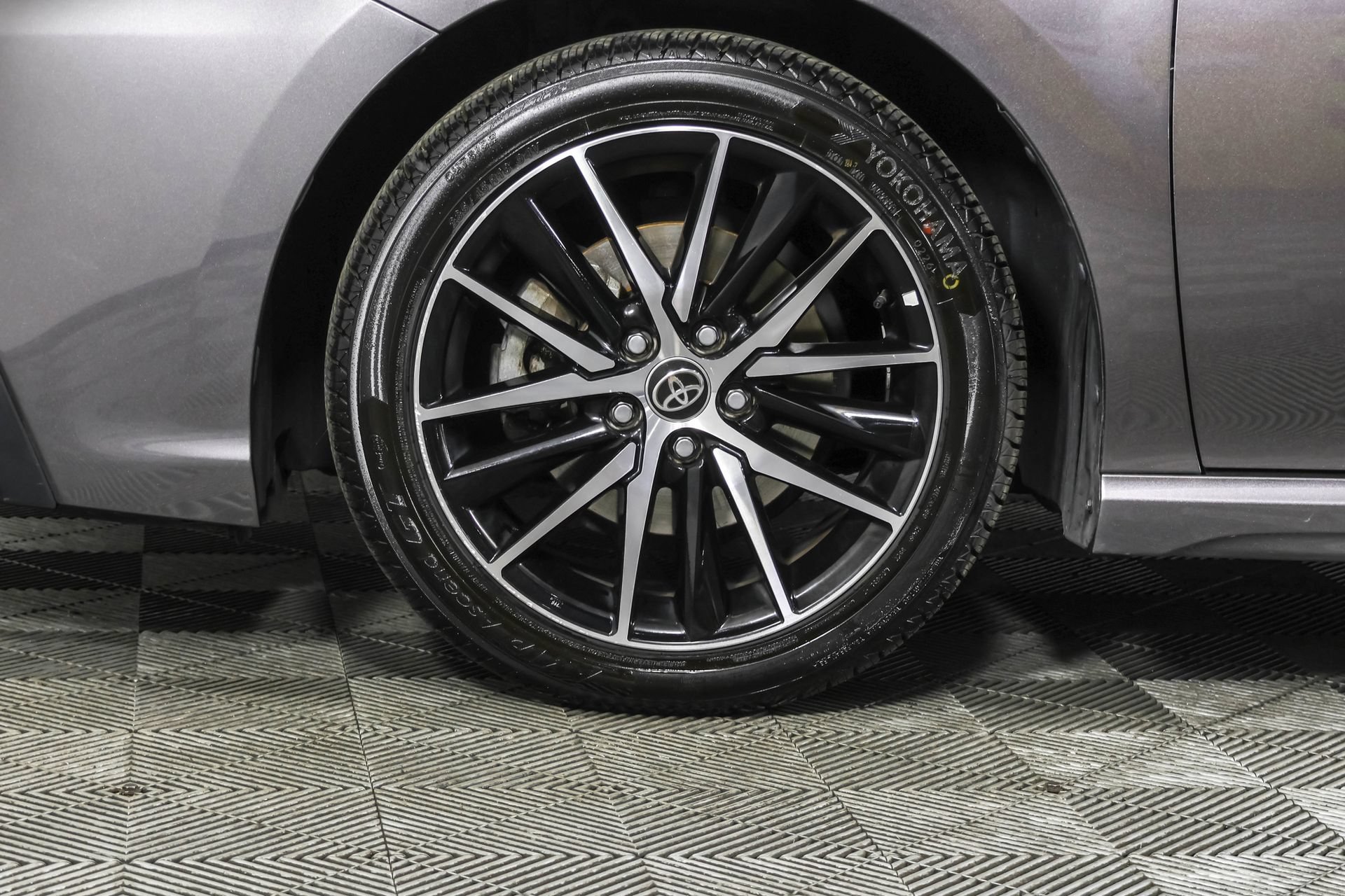 Used 2022 Toyota Camry SE FWD image 20