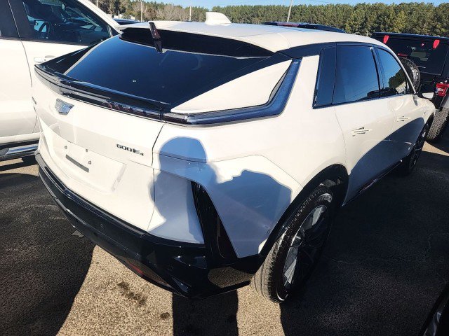 Used 2025 Cadillac Lyriq Sport image 3