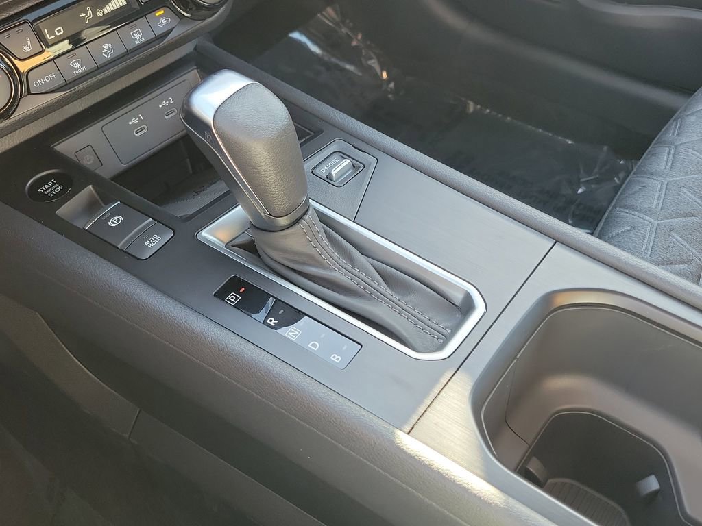 New 2026 Nissan Kicks SV w/ SV Premium Package image 10