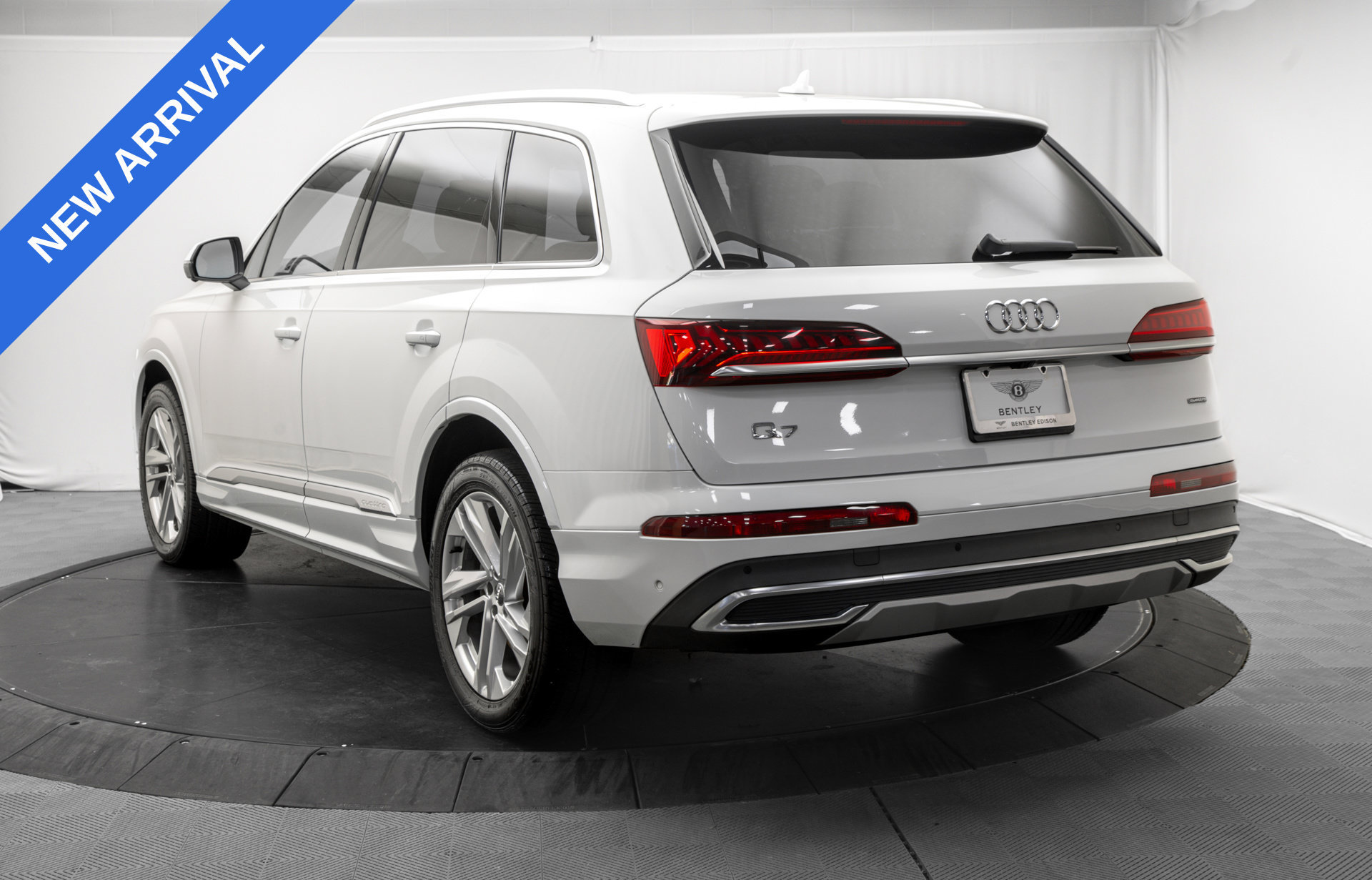 Used 2020 Audi Q7 3.0T Premium Plus AWD/4WD image 5