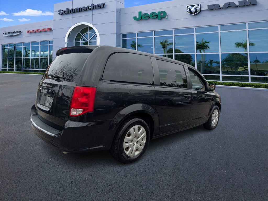 Used 2018 Dodge Grand Caravan SE image 7