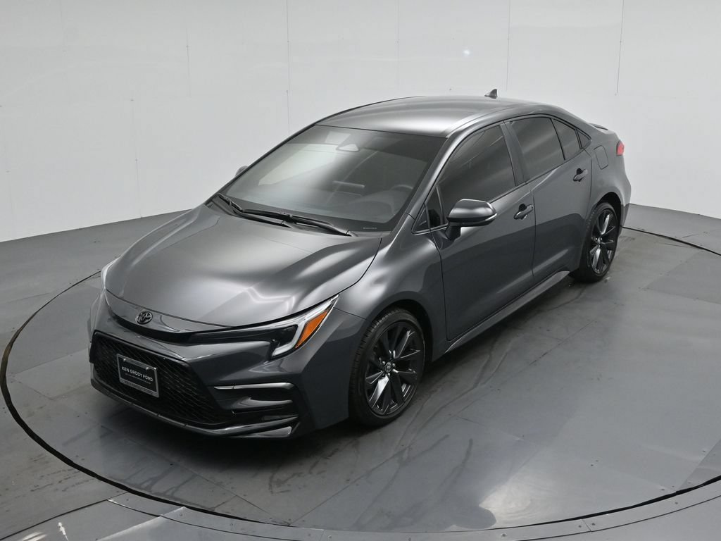 Used 2026 Toyota Corolla SE FWD image 34