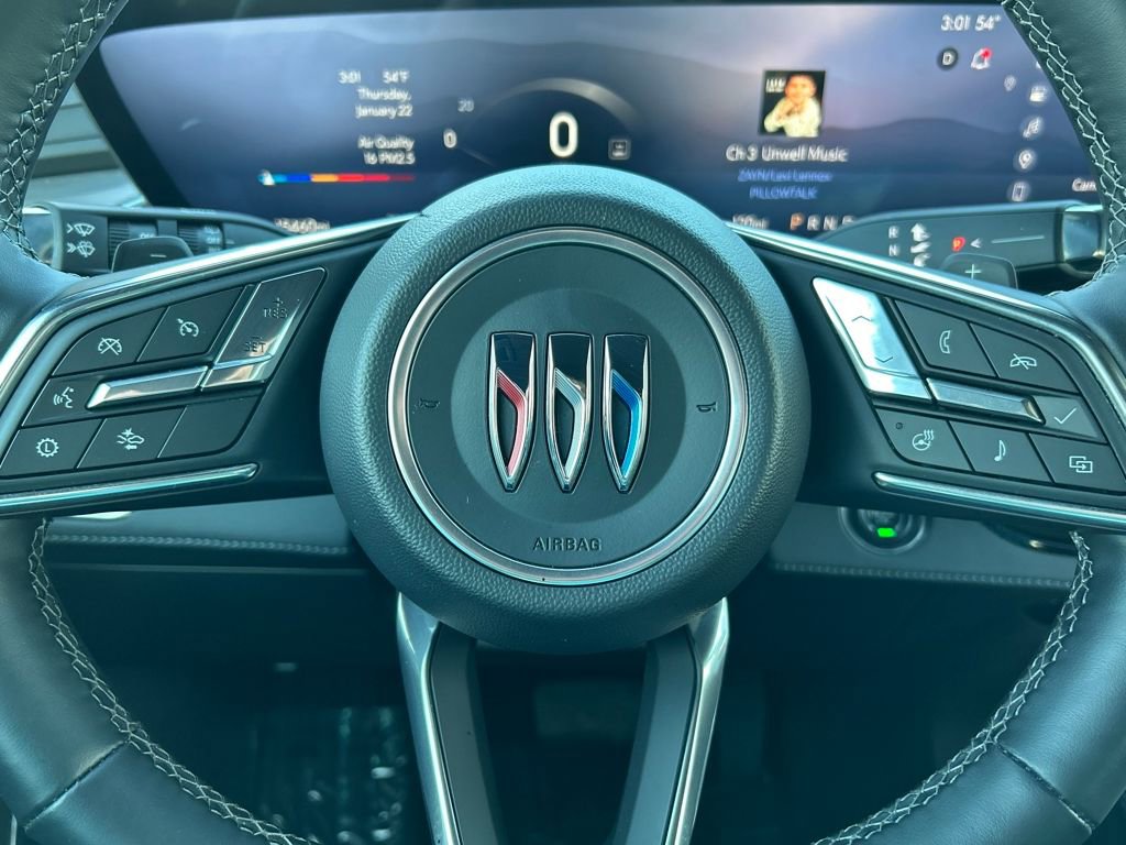 Used 2025 Buick Enclave Preferred image 11