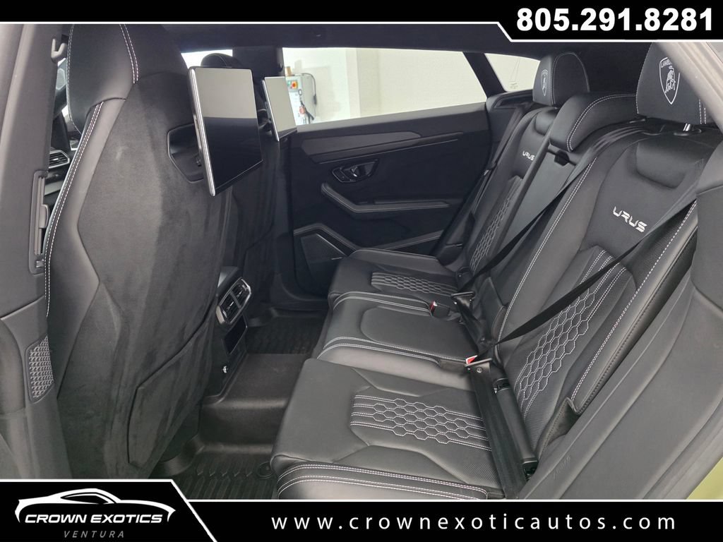Used 2024 Lamborghini Urus Performante AWD/4WD image 26