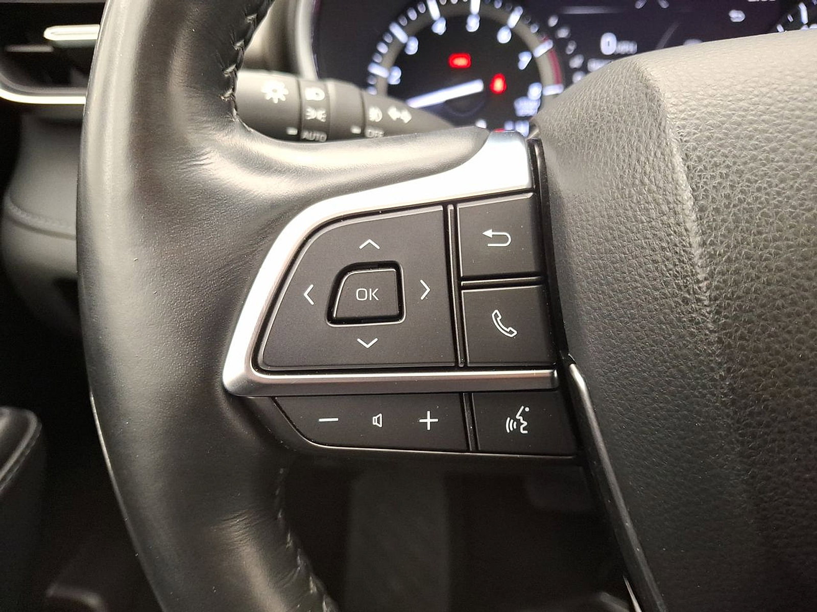 Certified 2021 Toyota Highlander Limited image 17