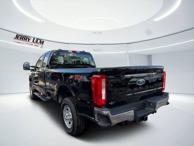 Used 2025 Ford F350 XL w/ FX4 Off-Road Package AWD/4WD image 4