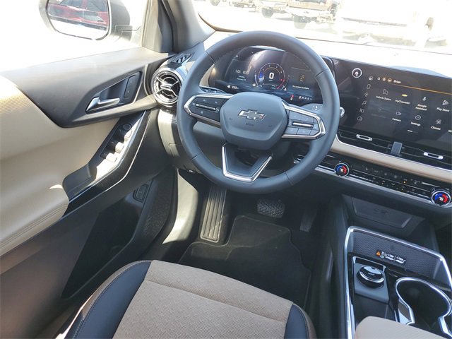 Used 2026 Chevrolet Equinox ACTIV image 7