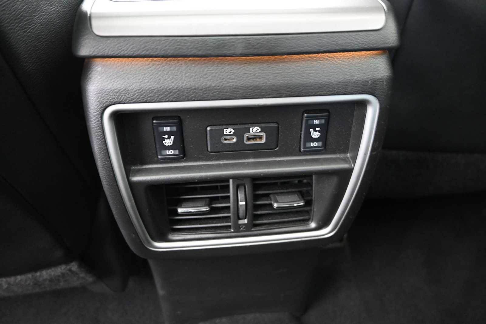 Used 2020 Nissan Murano SL w/ Moonroof Package AWD/4WD image 27