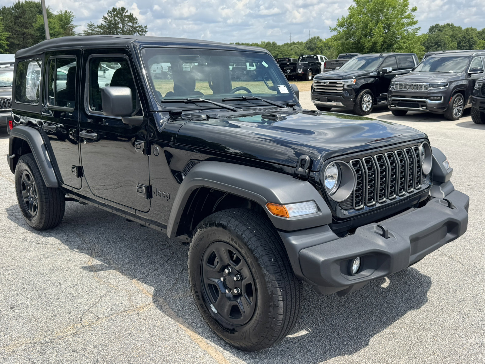 Certified 2025 Jeep Wrangler Unlimited Sport AWD/4WD image 3