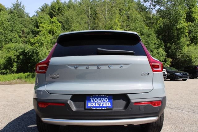 Certified 2024 Volvo XC40 B5 Ultimate w/ Climate Package AWD/4WD image 8
