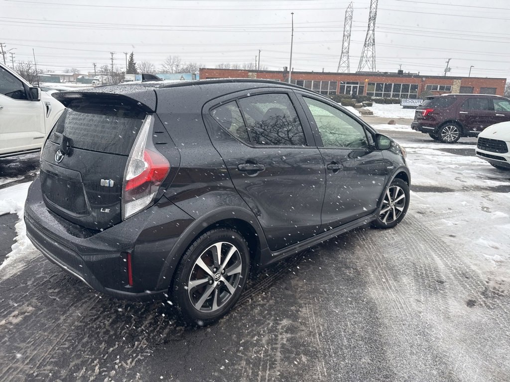 Used 2019 Toyota Prius C image 6