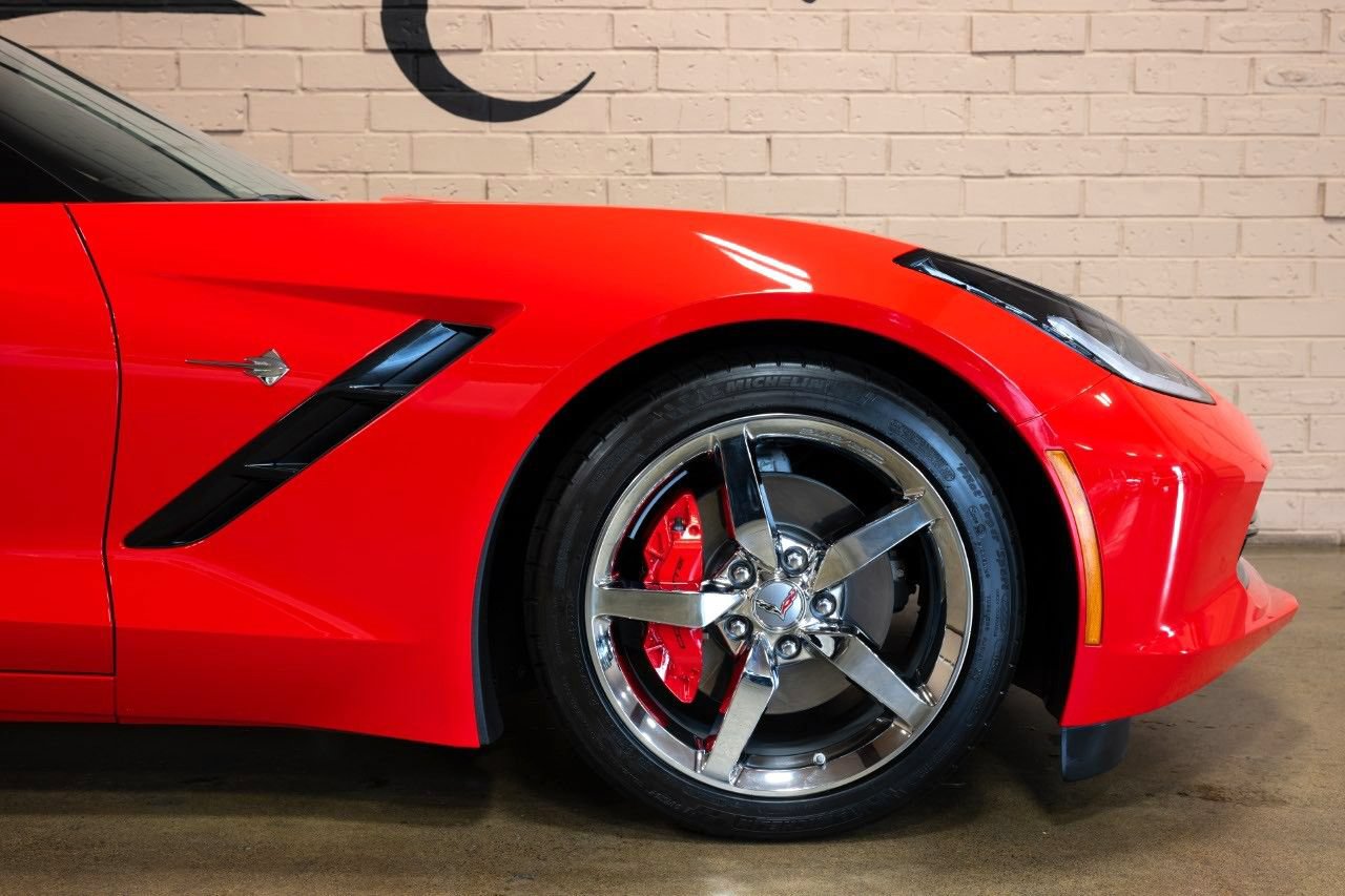 Used 2014 Chevrolet Corvette Stingray Convertible w/ 3LT Preferred Equipment Group RWD image 19