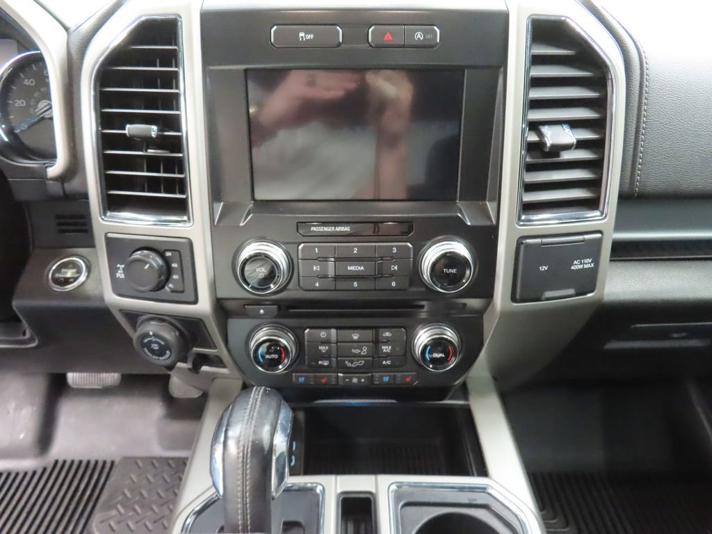 Used 2017 Ford F150 Lariat w/ Equipment Group 501A Mid AWD/4WD image 13