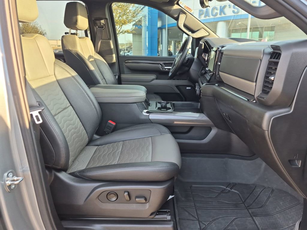 Certified 2024 Chevrolet Silverado 2500 ZR2 w/ Technology Package image 25