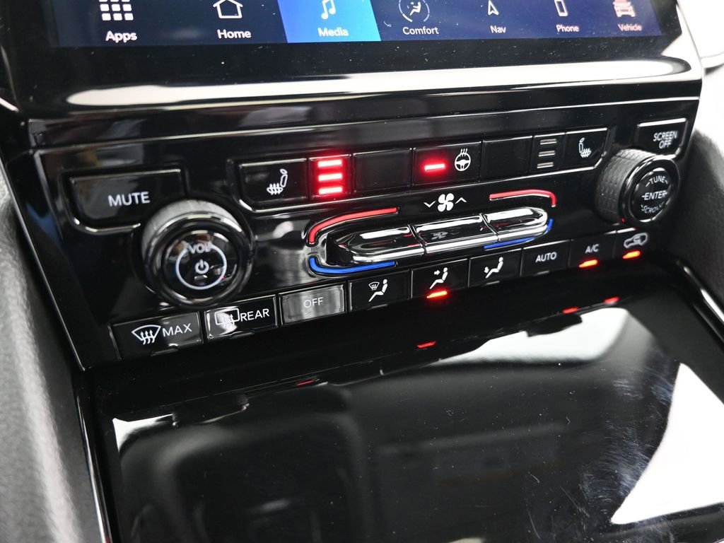 Used 2023 Jeep Grand Cherokee 4WD 4xe image 15