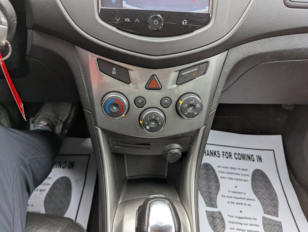 Used 2015 Chevrolet Trax LTZ image 17