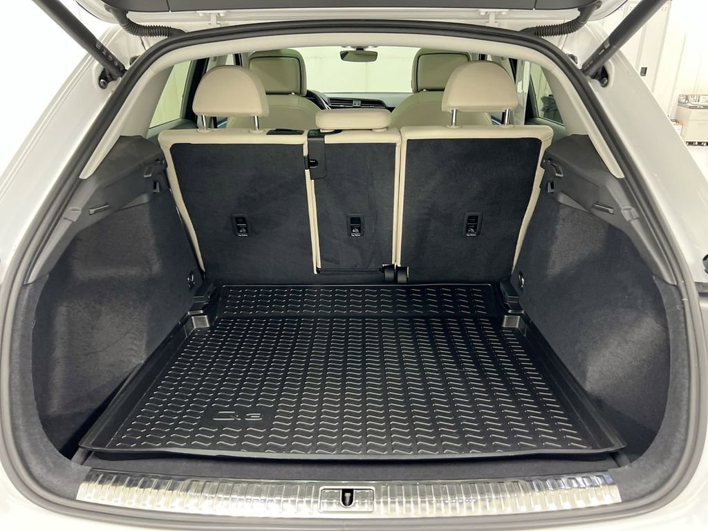 Used 2022 Audi Q3 2.0T Premium Plus image 24