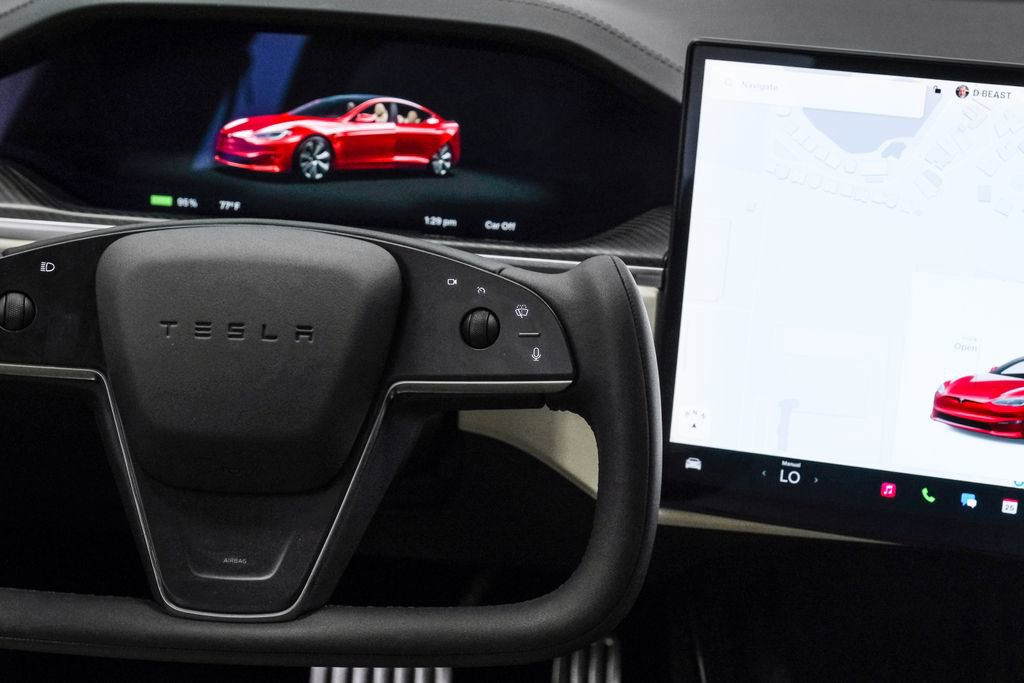 Used 2023 Tesla Model S Plaid image 25