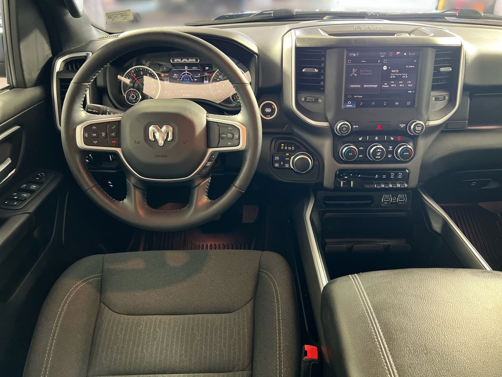 Used 2022 RAM 1500 Big Horn AWD/4WD image 24